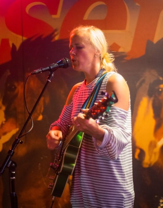 Multi-instrumentalist singer-songwriter Goldie Lahr, Bluebonnet Bar stage (photo by Sean Carr)